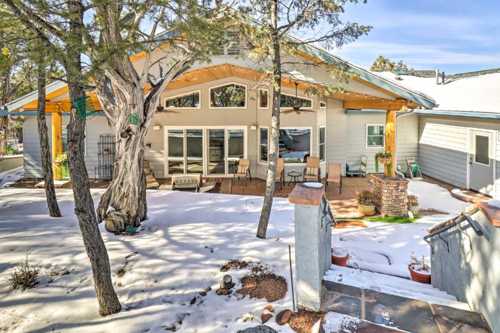Patio and Forest View Peaceful Show Low Home